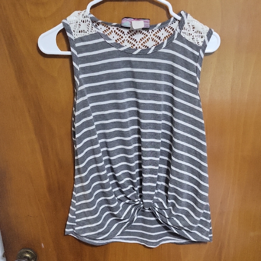 Women's Lace Back Tank Top, Size Medium, EUC